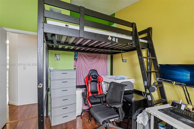 115 NW 108th Ave, Pembroke Pines, FL 33026
