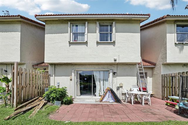 115 NW 108th Ave, Pembroke Pines, FL 33026