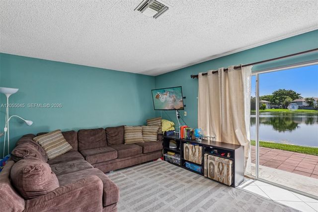 115 NW 108th Ave, Pembroke Pines, FL 33026