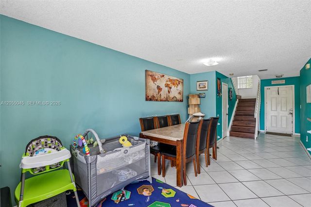 115 NW 108th Ave, Pembroke Pines, FL 33026