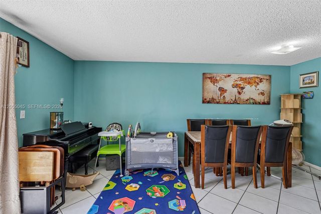 115 NW 108th Ave, Pembroke Pines, FL 33026