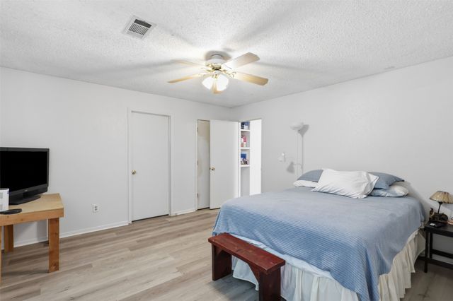 112 Spanish Trail, Weatherford, TX 76088