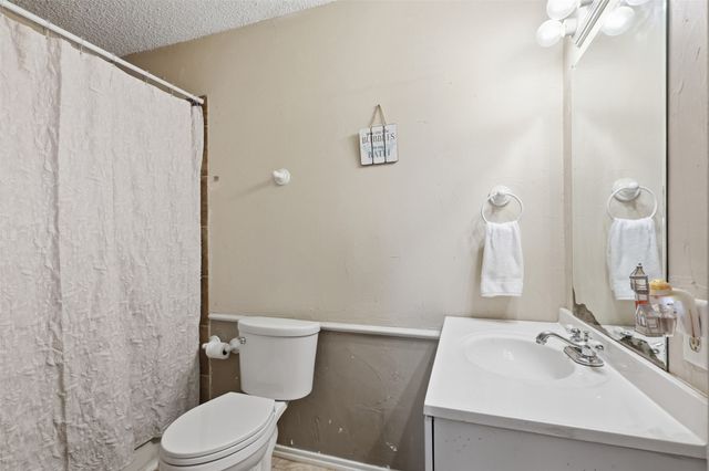 112 Spanish Trail, Weatherford, TX 76088