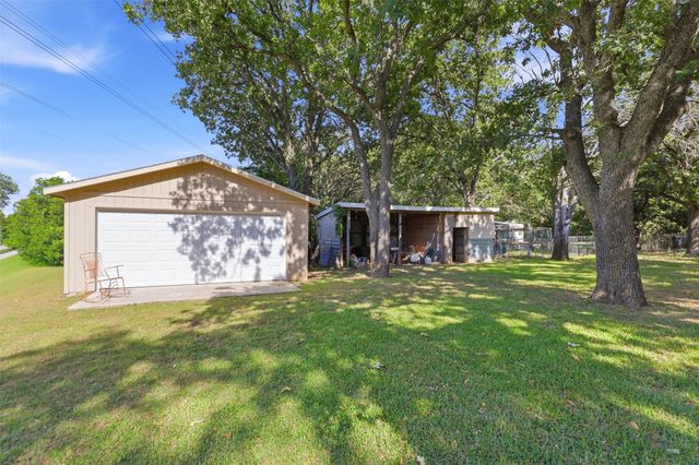 112 Spanish Trail, Weatherford, TX 76088