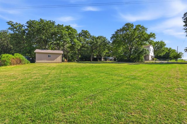 112 Spanish Trail, Weatherford, TX 76088