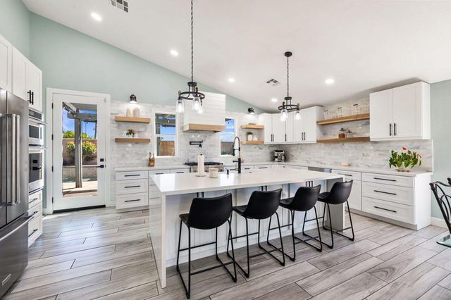 46240 La Mesa Street, Indio, CA 92201