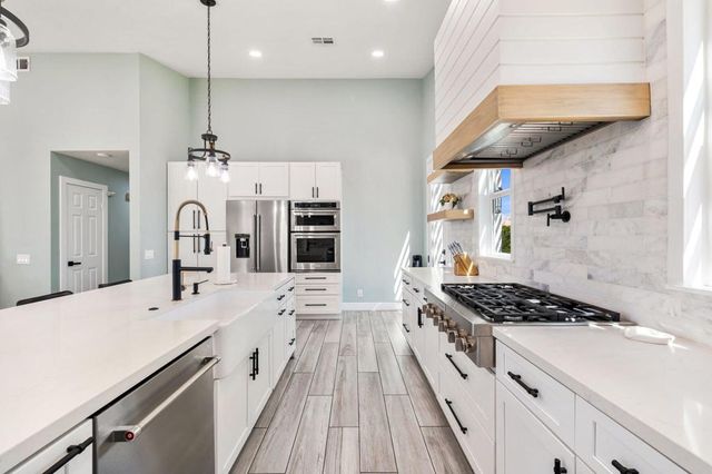 46240 La Mesa Street, Indio, CA 92201