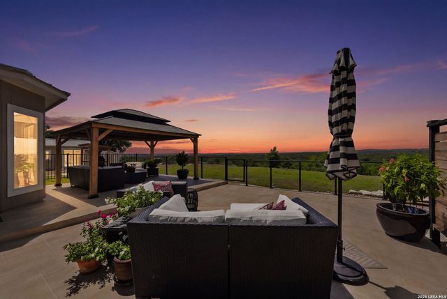 31463 PANTHER DR, Bulverde, TX 78163