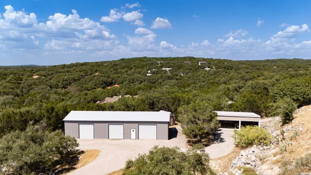 31463 PANTHER DR, Bulverde, TX 78163
