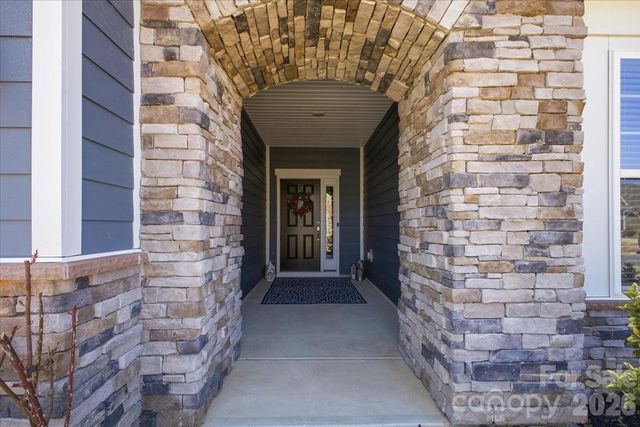 140 Picasso Trail, Mount Holly, NC 28120