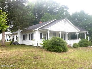 302 Lower Street, Elizabethtown, NC 28337