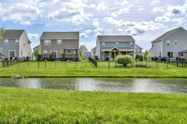 37852 Ashfield Way, North Ridgeville, OH 44039