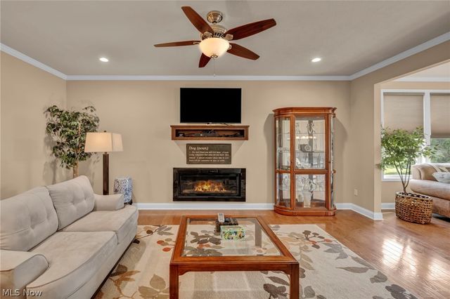 37852 Ashfield Way, North Ridgeville, OH 44039