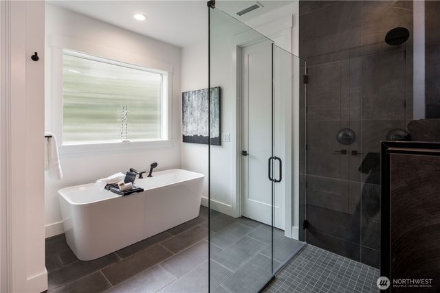 1307 Walnut Lane, Steilacoom, WA 98388