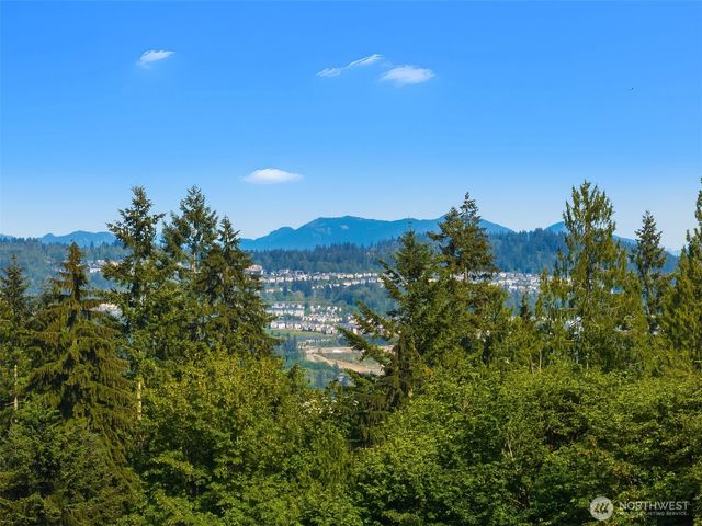 5677 193rd Place SE, Issaquah, WA 98027