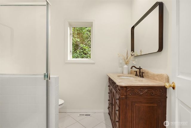 5677 193rd Place SE, Issaquah, WA 98027