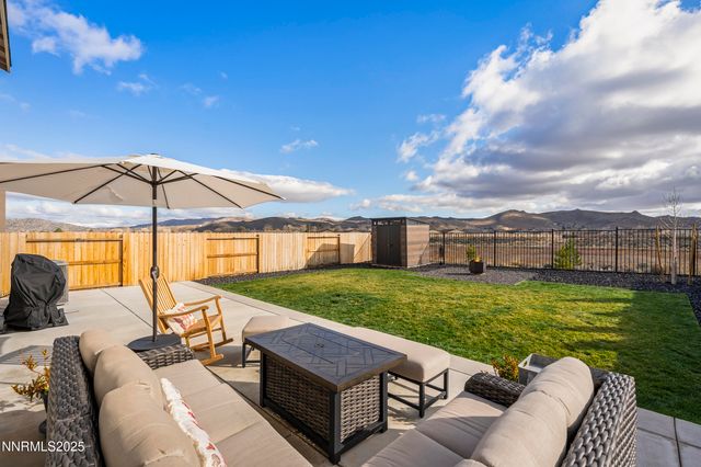626 Coyote Bluff Court, Reno, NV 89506
