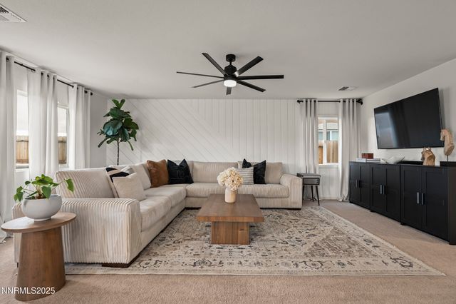 626 Coyote Bluff Court, Reno, NV 89506