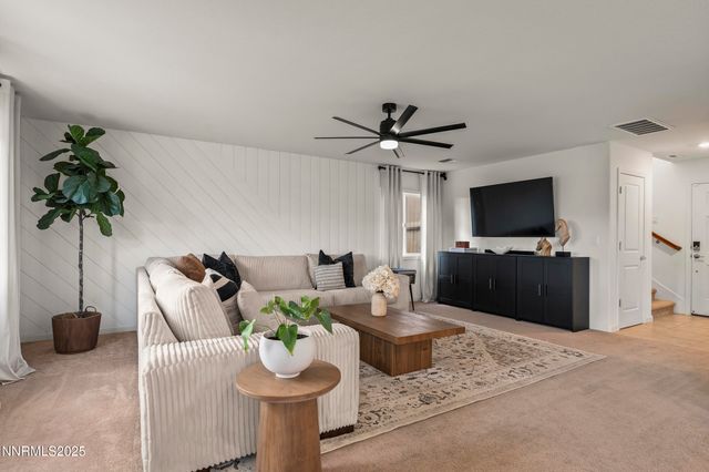 626 Coyote Bluff Court, Reno, NV 89506