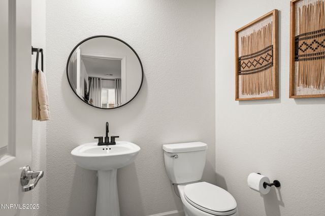 626 Coyote Bluff Court, Reno, NV 89506