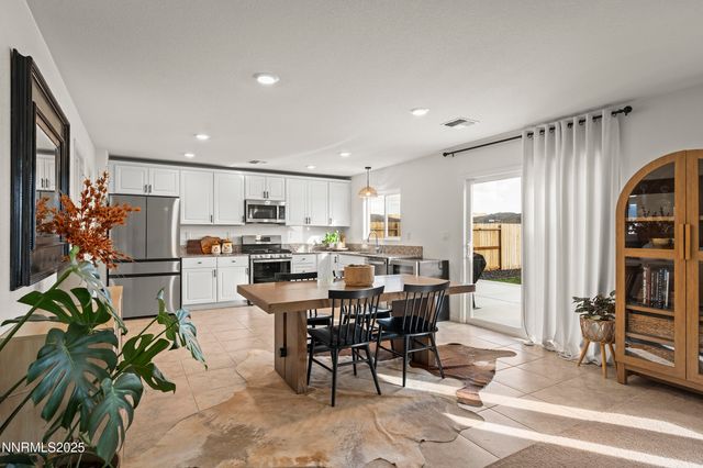 626 Coyote Bluff Court, Reno, NV 89506