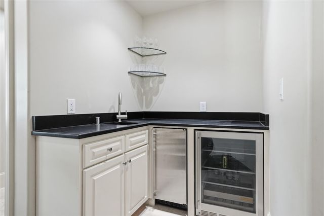12311 Woodthorpe Lane, Houston, TX 77024