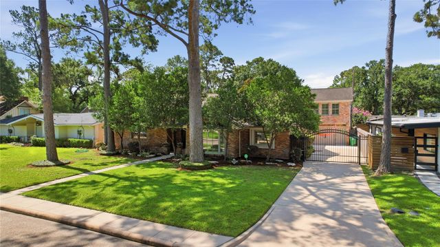 12311 Woodthorpe Lane, Houston, TX 77024