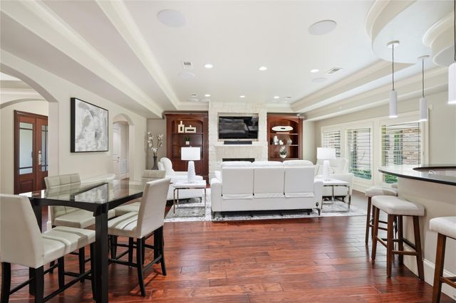12311 Woodthorpe Lane, Houston, TX 77024