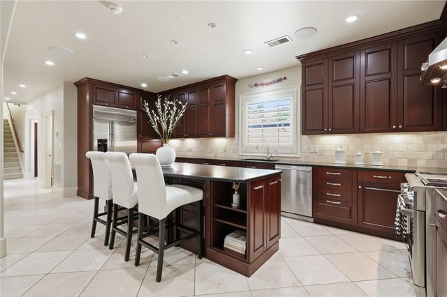 12311 Woodthorpe Lane, Houston, TX 77024