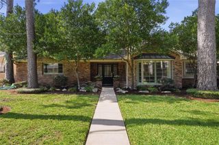 12311 Woodthorpe Lane, Houston, TX 77024