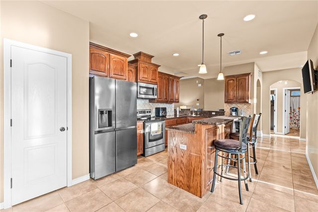 3930 Amadas Dr, Corpus Christi, TX 78414