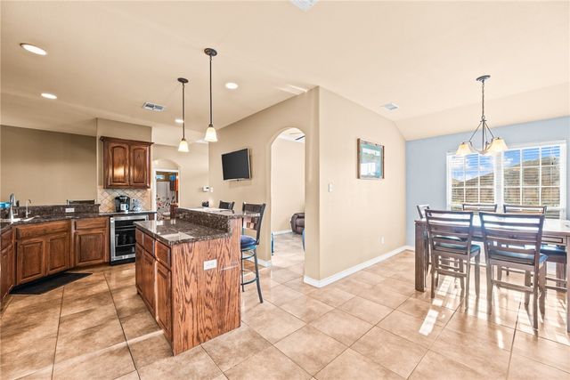 3930 Amadas Dr, Corpus Christi, TX 78414