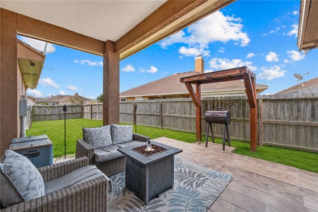 3930 Amadas Dr, Corpus Christi, TX 78414