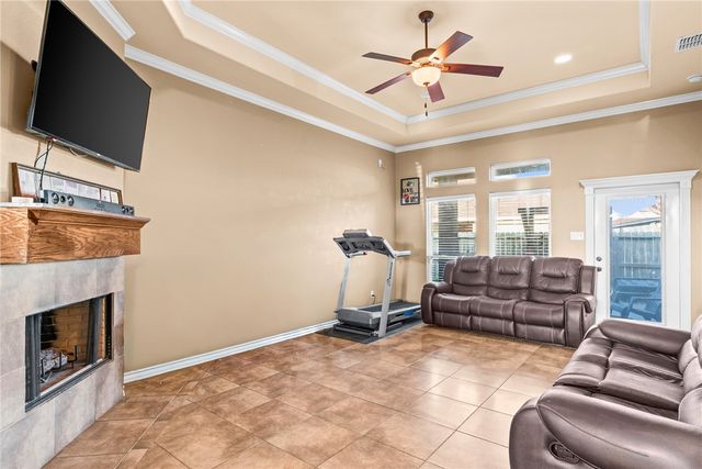 3930 Amadas Dr, Corpus Christi, TX 78414