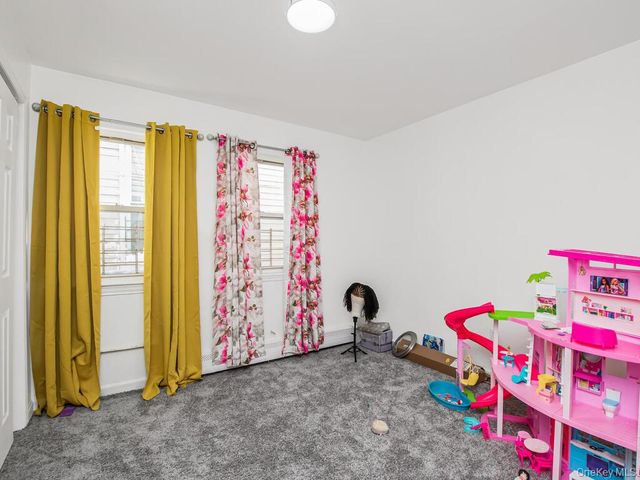 819 E 223rd Street, Bronx, NY 10466