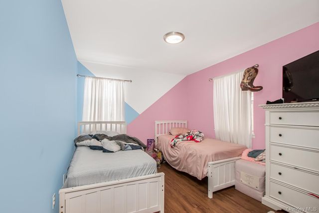 819 E 223rd Street, Bronx, NY 10466