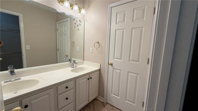 3609 Lakeside Pointe NW, Kennesaw, GA 30144