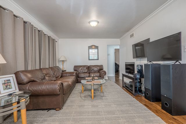 622 N Main Street, Lombard, IL 60148