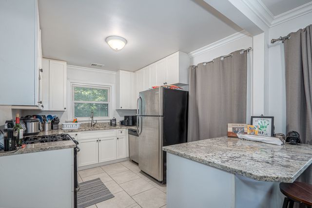 622 N Main Street, Lombard, IL 60148