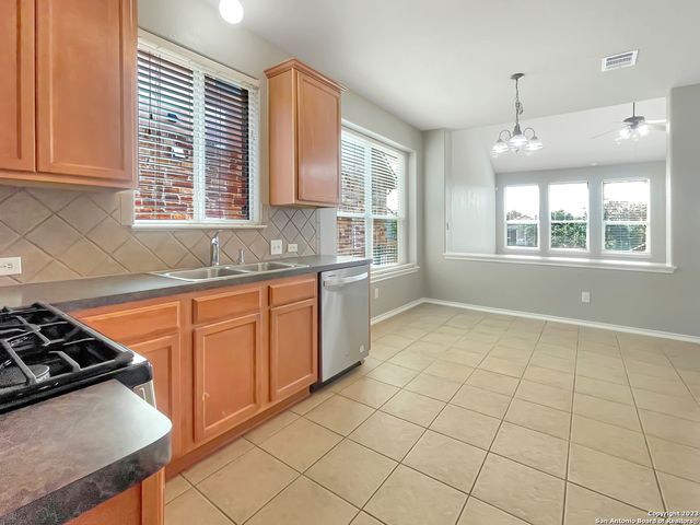3638 BENNINGTON WAY, San Antonio, TX 78261