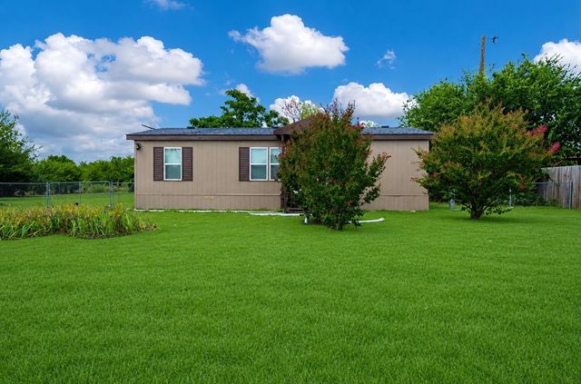 11573 Thistle Lane, Justin, TX 76247