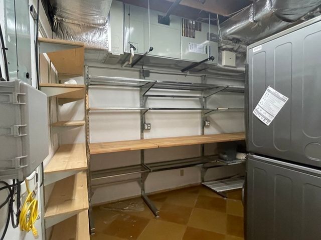 69 Algonquin Rd 69, Newton, MA 02467