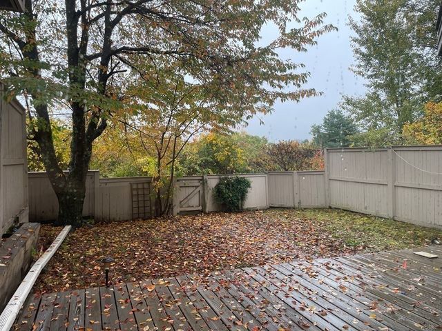 69 Algonquin Rd 69, Newton, MA 02467