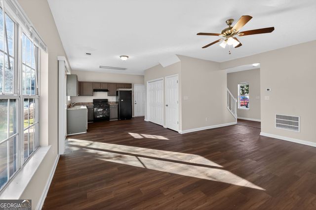 4292 Linecrest Lane, Ellenwood, GA 30294