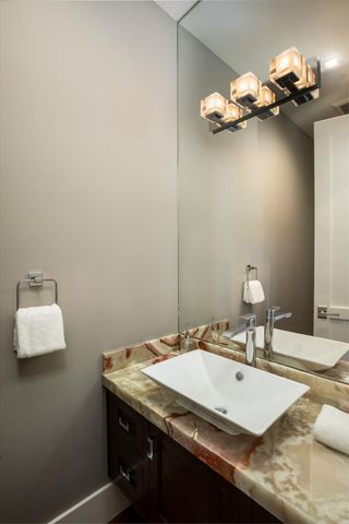 740 Windsor Drive, Menlo Park, CA 94025