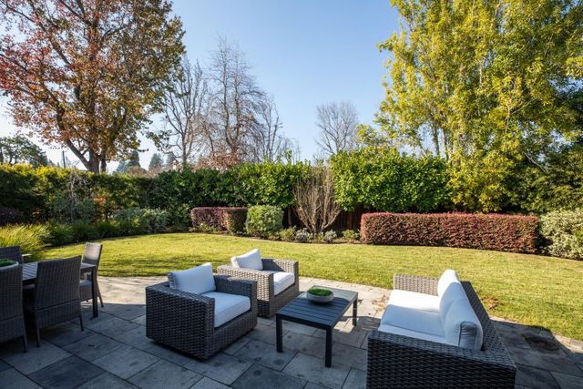 740 Windsor Drive, Menlo Park, CA 94025