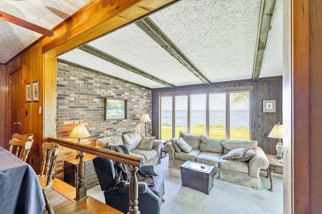412 North Shore Road, Isle La Motte, VT 05463