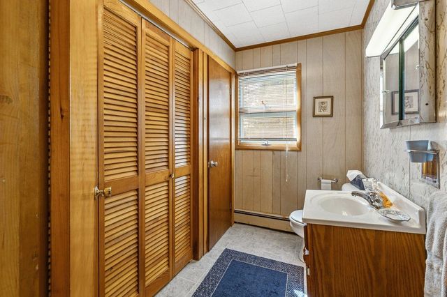 412 North Shore Road, Isle La Motte, VT 05463