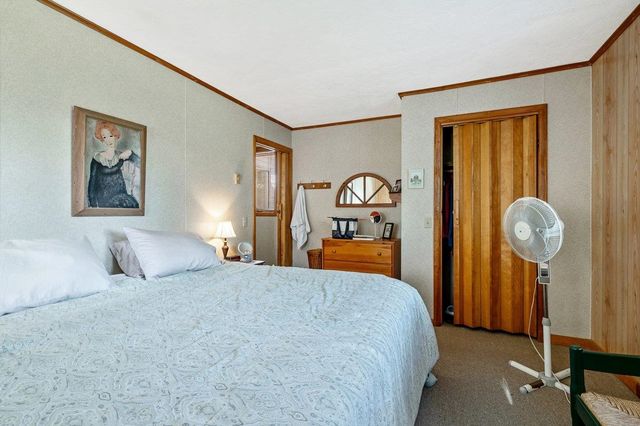 412 North Shore Road, Isle La Motte, VT 05463