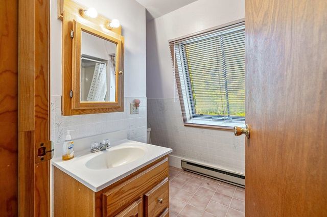 412 North Shore Road, Isle La Motte, VT 05463